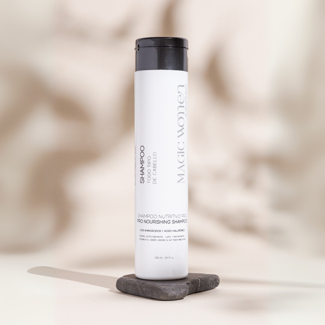 Shampoo with amino acids and hyaluronic acid